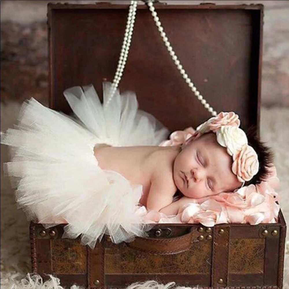 NEW Newborn Girl Lace Floral Head Accessory White Tulle Skirt Set